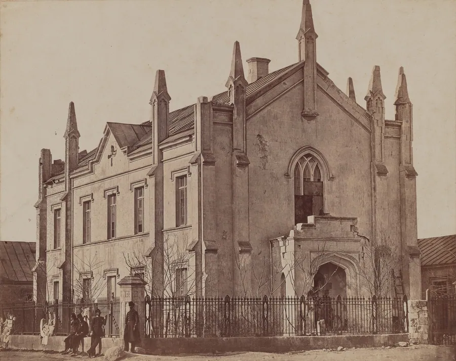 Maison Vertu, Sebastopol by James Robertson