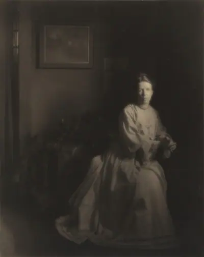 Mrs. White - In the Studio