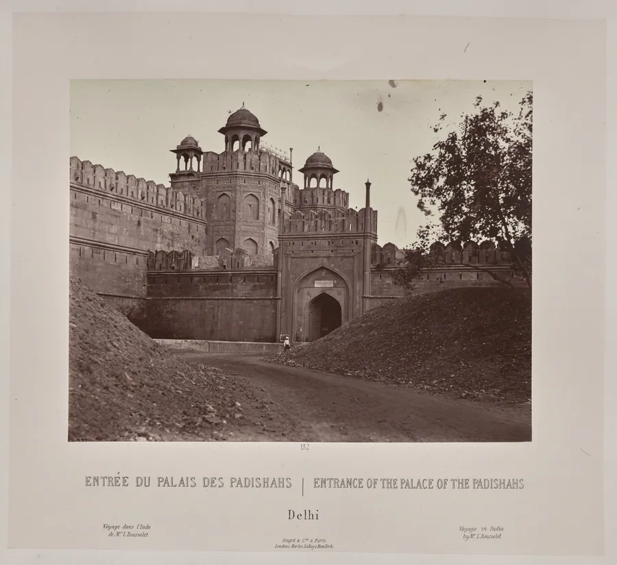 Entrance of the Palace of the Padishahs, Delhi by Louis-Théophile Marie Rousselet