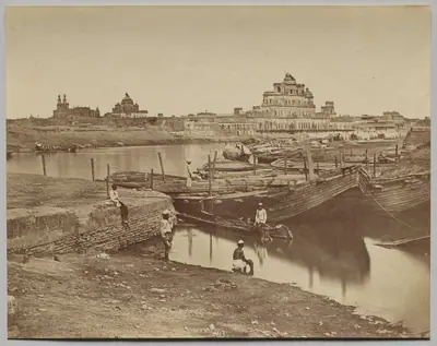 Bridge of Boats over the Gumti River near the Chattar Manzil and Fusseed Bakah or Old Palace