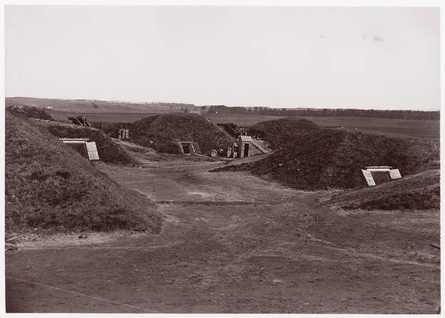 [Interior of Confederate Fort Darling, Drewry's Bluff, James River, Virginia] by William Frank Browne