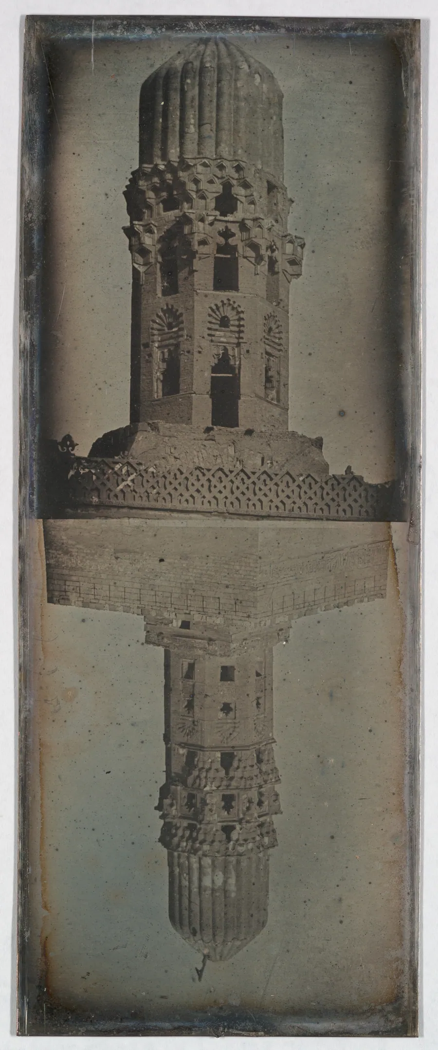 Mosque of Sultan al-Hakim, Cairo (117. Kaire. 1843 Gâma Soultan Ansoun détails [sic]) by Joseph-Philibert Girault de Prangey