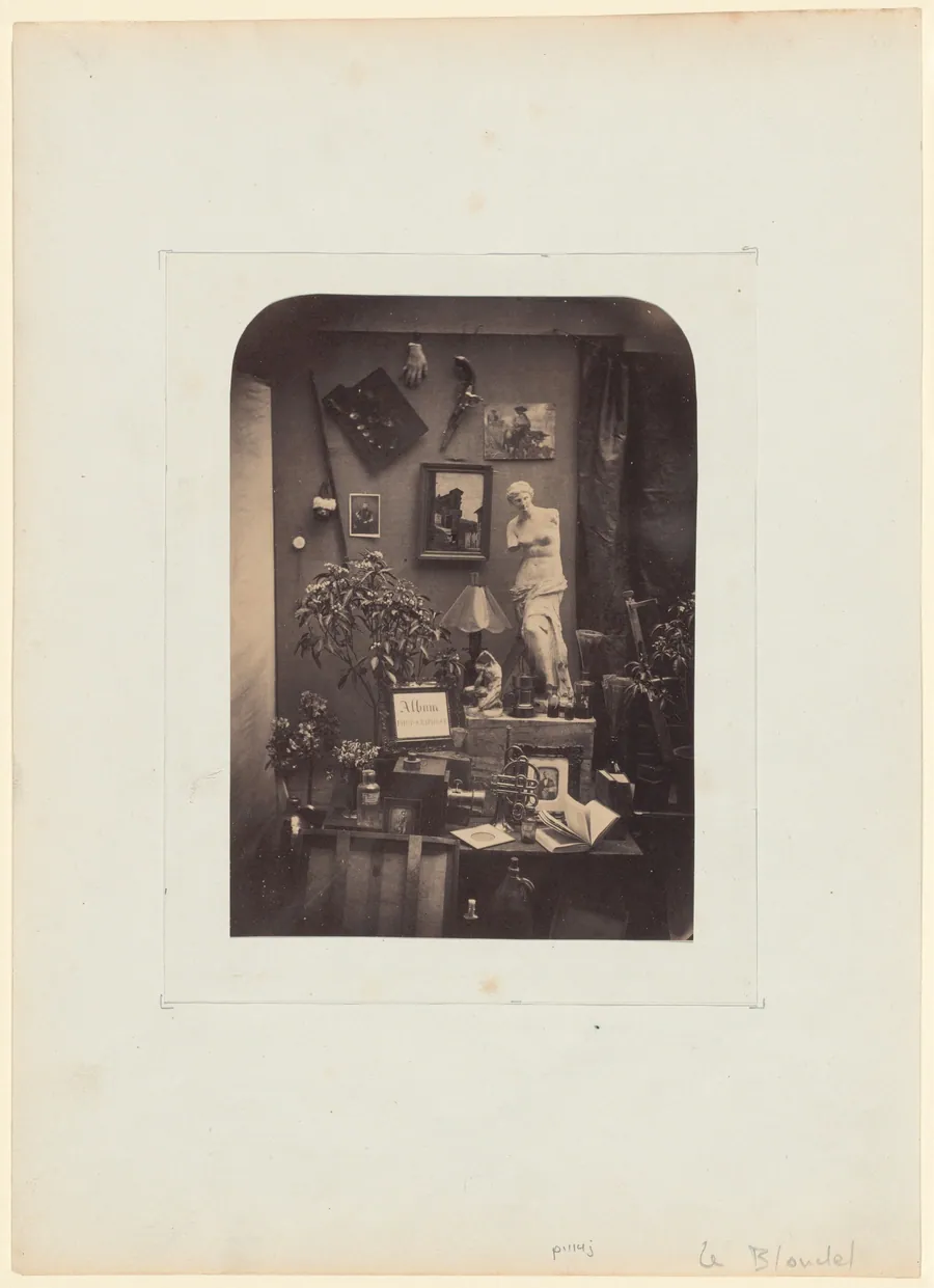 Décor d'atelier, nature morte by Alphonse Le Blondel