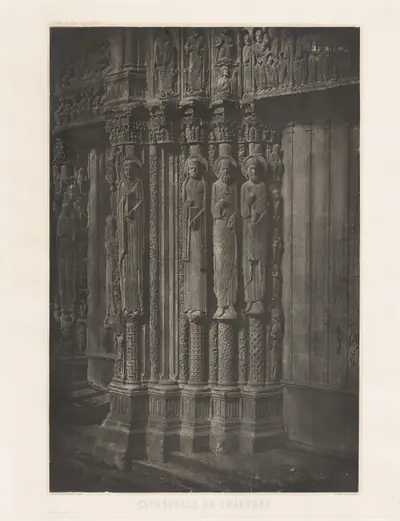 Planche XIII – Cathédrale de Chartres, Statues Colonnes de la Porte Centrale du Portail Royal (Plate XIII – Chartres Cathedral, Statue Columns in the Central Door of the Royal Entrance)