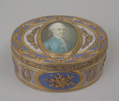 Snuffbox