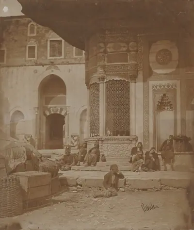 Gate to Imperial Palace and Fountain of Ahmed III