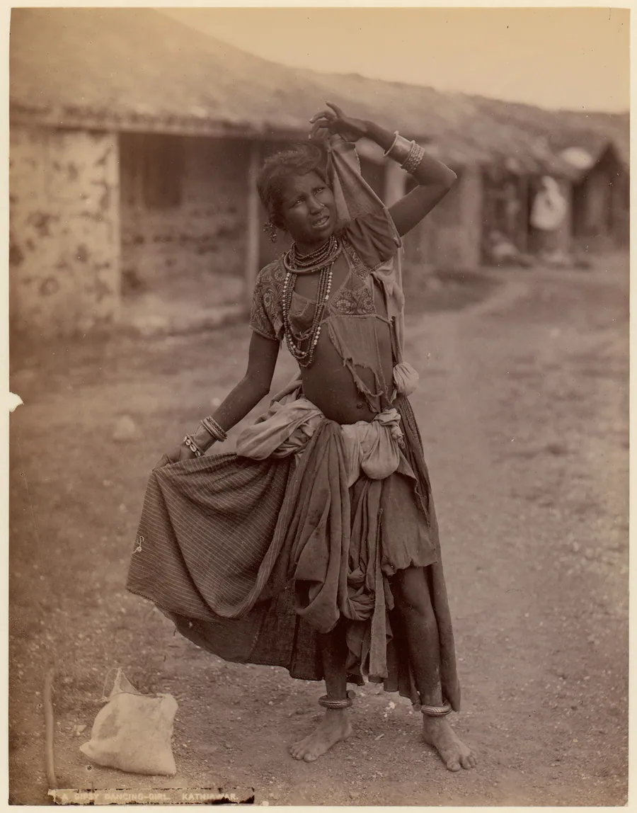 [A Gypsy Dancing-Girl, Kathiawar] by E. Taurines