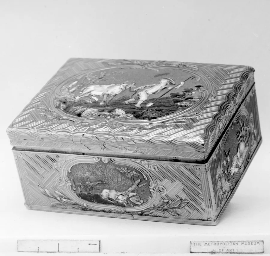 Snuffbox with pastoral scenes by Jean Ducrollay