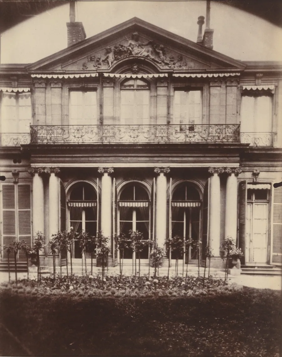 Hotel d'Argenson, rue de Grenelle 101 by Eugène Atget