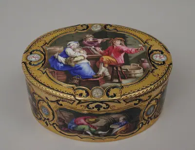 Snuffbox