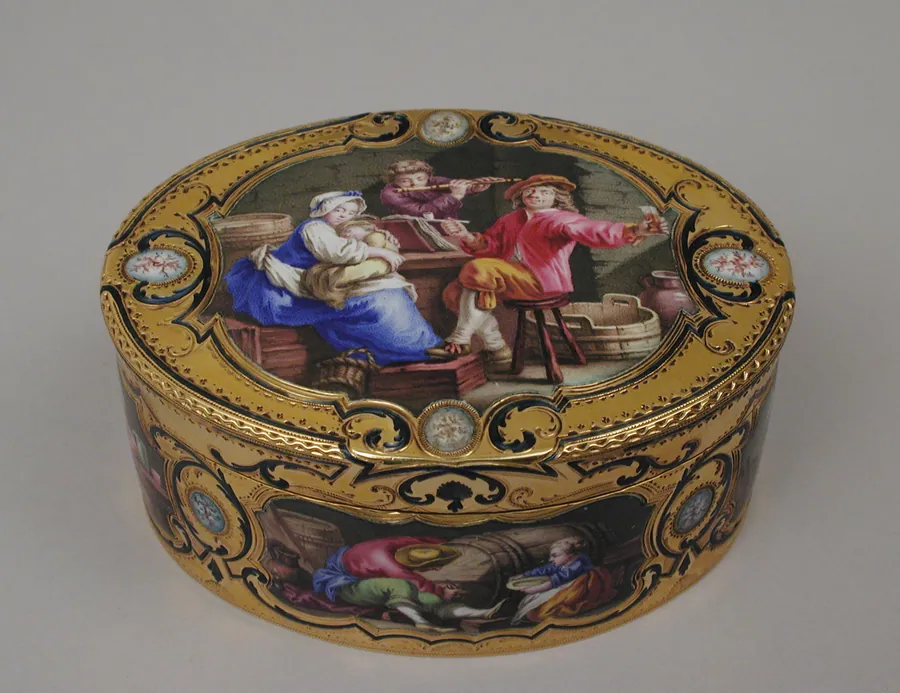 Snuffbox by Paul Robert