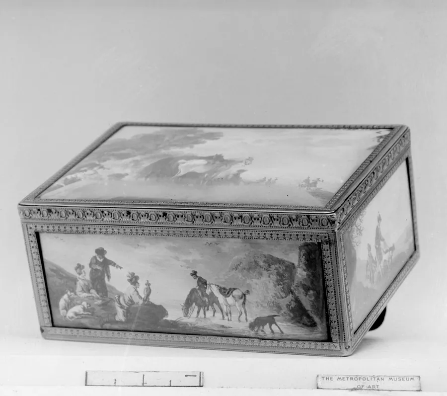 Snuffbox with hunting scenes by J.D.
