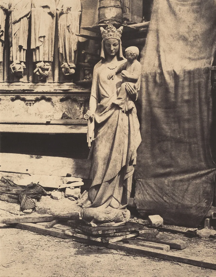 Vierge à l'enfant sculptée par Geoffroy-Dechaume, chantier de la cathédrale Notre-Dame, Paris (Madonna and Child, sculpted by Geoffroy-Dechaume, Notre-Dame Cathedral, Paris) by Auguste Mestral