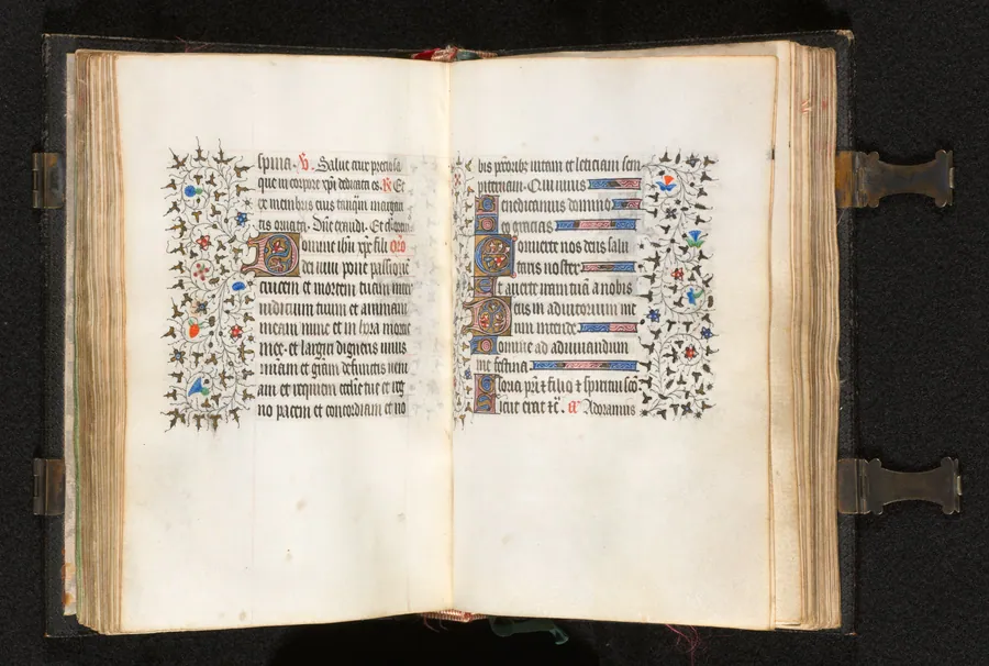 Book of Hours (Use of Paris): Fol. 105v, Initial D with Decorated Border by The Bedford Master