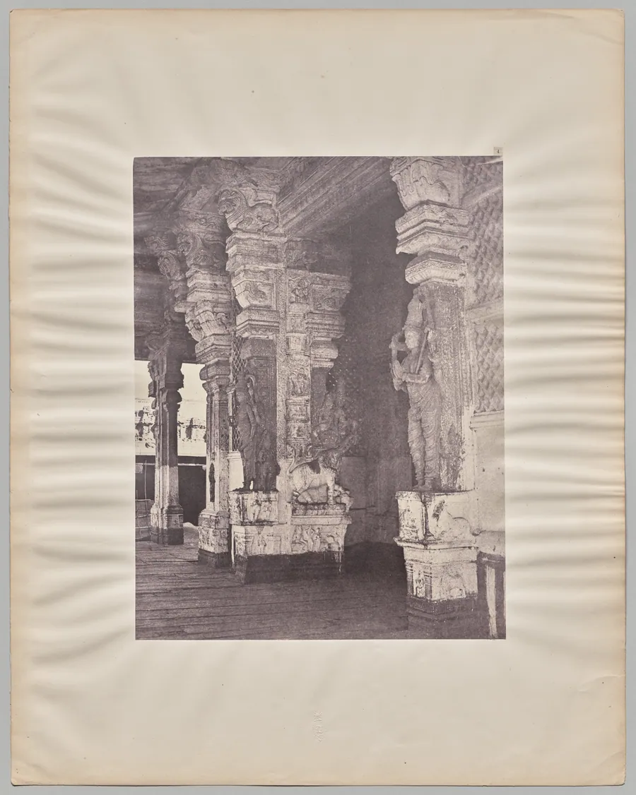 Pudhu Mandapa of Tirumal Nayak (r. 1623–59), Minakshi Sundareshvara Temple, Madurai by Captain Linnaeus Tripe