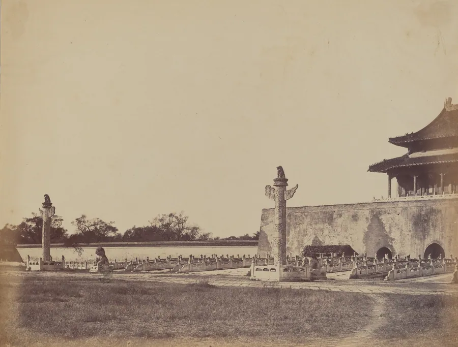 Entrance to the Winter Palace, Pekin, October 29, 1860 by Felice Beato