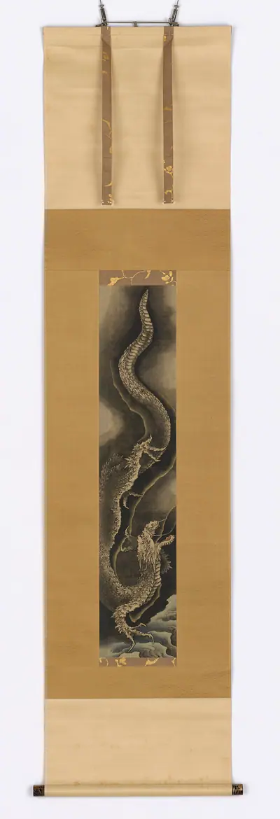 Descending dragon