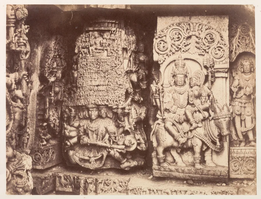 Hoyshaleshvara Temple Sculpture, Halebidu (Halebeedu) by Richard Banner Oakeley