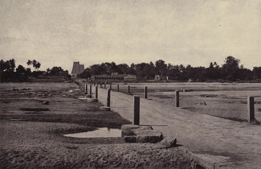 Madura: The Vygay River, with Causeway, across to Madura by Linnaeus Tripe