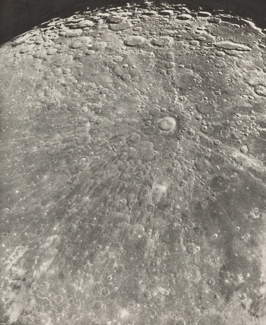 Photographie Lunaire Rayonnement de Tycho - Phase Croissante by Loewy et Puiseux