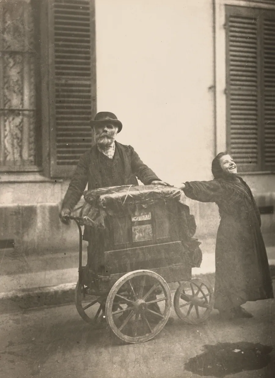 Joueur d'Orgue (Organ Grinder) by Eugène Atget