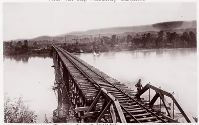 Tennessee River at Bridgeport