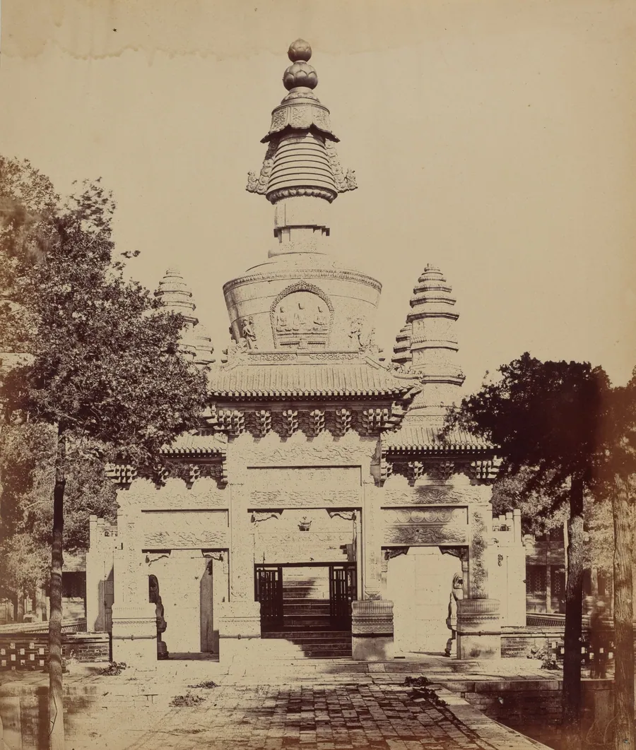 Thibetan Monument in the Lama Temple, Pekin, October 1860 by Felice Beato