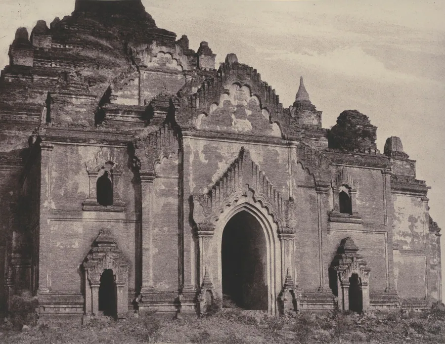 Pugahm Myo: East Facade of Damayangyee Pagoda by Linnaeus Tripe