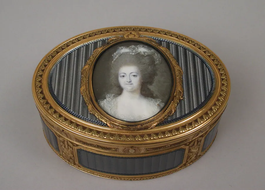 Snuffbox with portrait of a woman by Joseph Etienne Blerzy