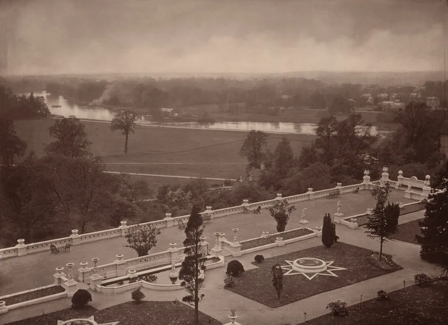 Richmond, the Star and Garter by Vernon Heath