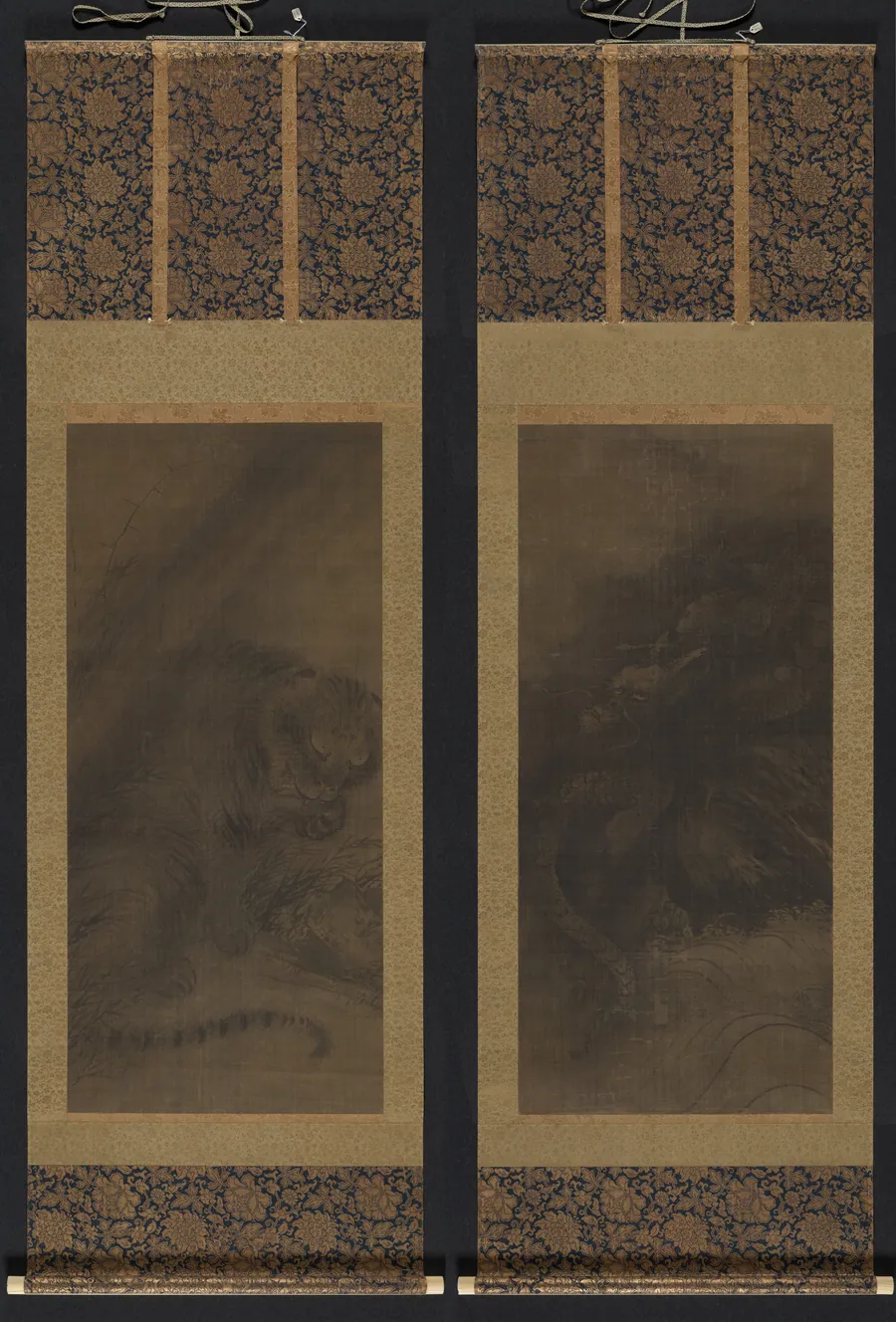 Dragon; Tiger by Fachang Muqi