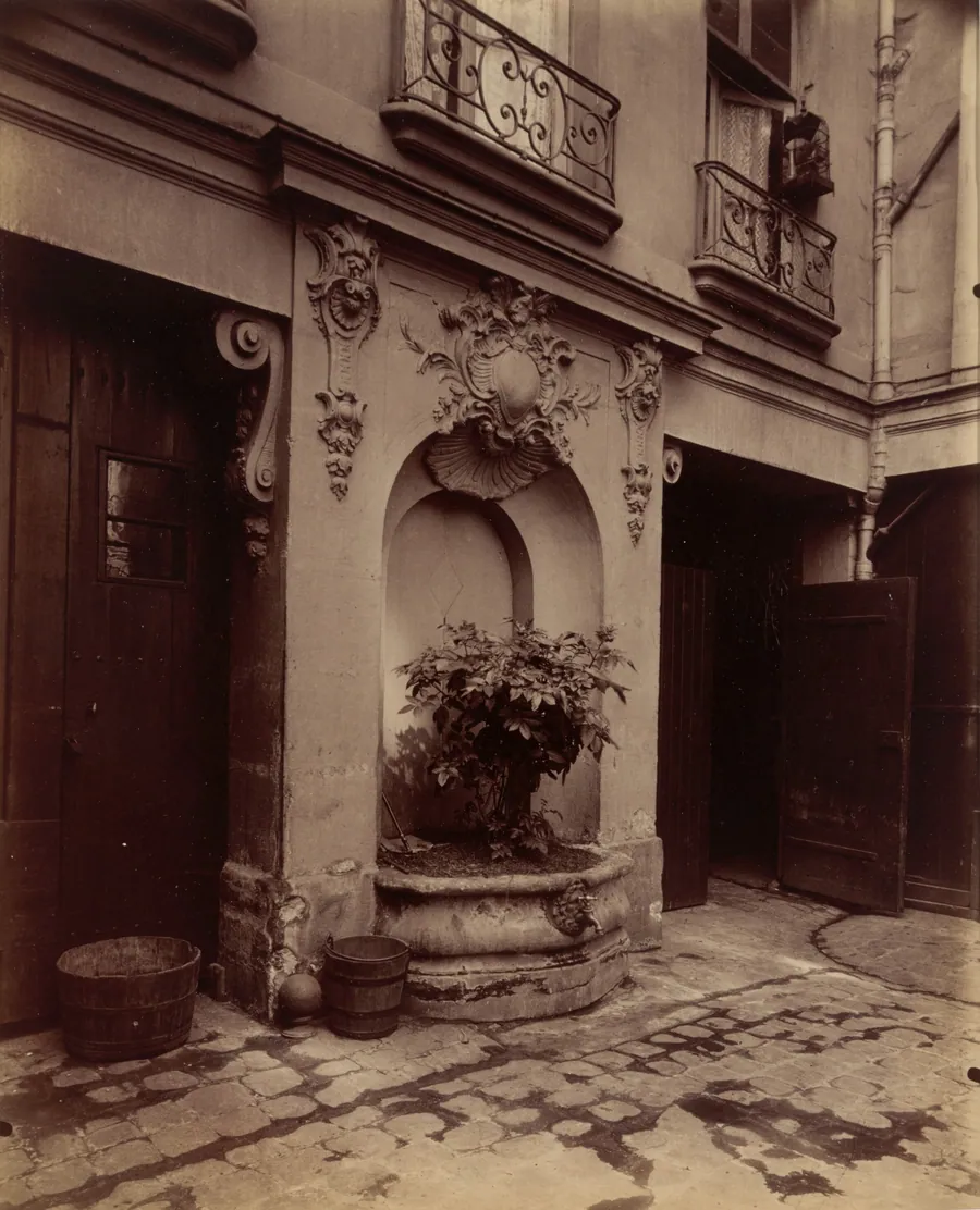 Ancien Hôtel des Parlementaires, 3 Rue des Lions by Eugène Atget